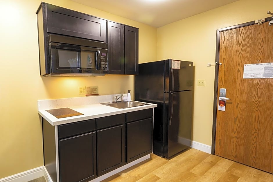 Hawthorn Suites by Wyndham St. Robert/Ft. Leonard Wood