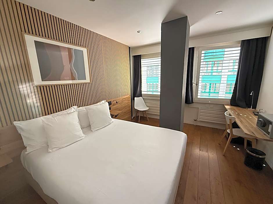 Hotel Alpha