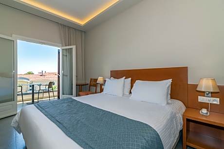 Double Room with Garden/Courtyard View