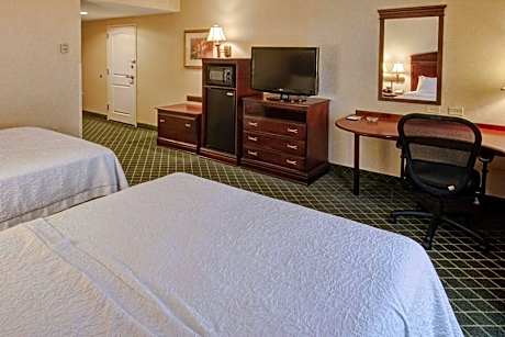 Queen Room with Two Queen Beds - Non-Smoking