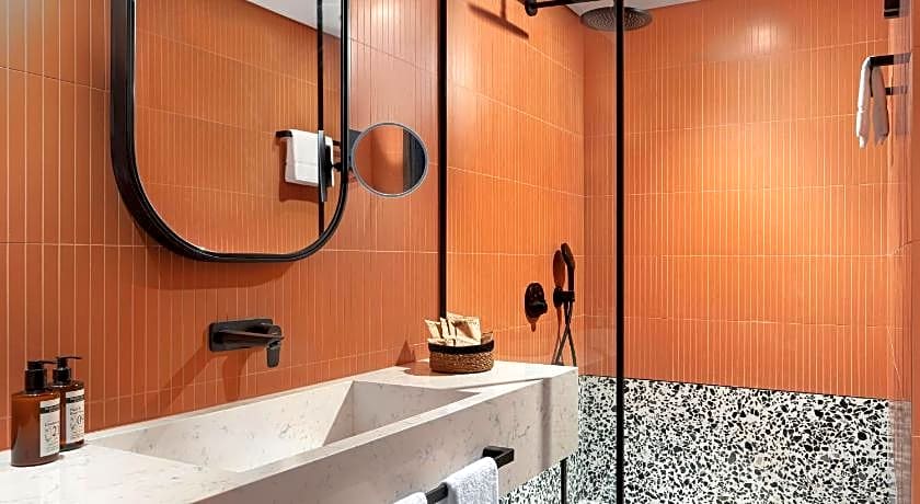 Mövenpick Hotel Istanbul Marmara Sea