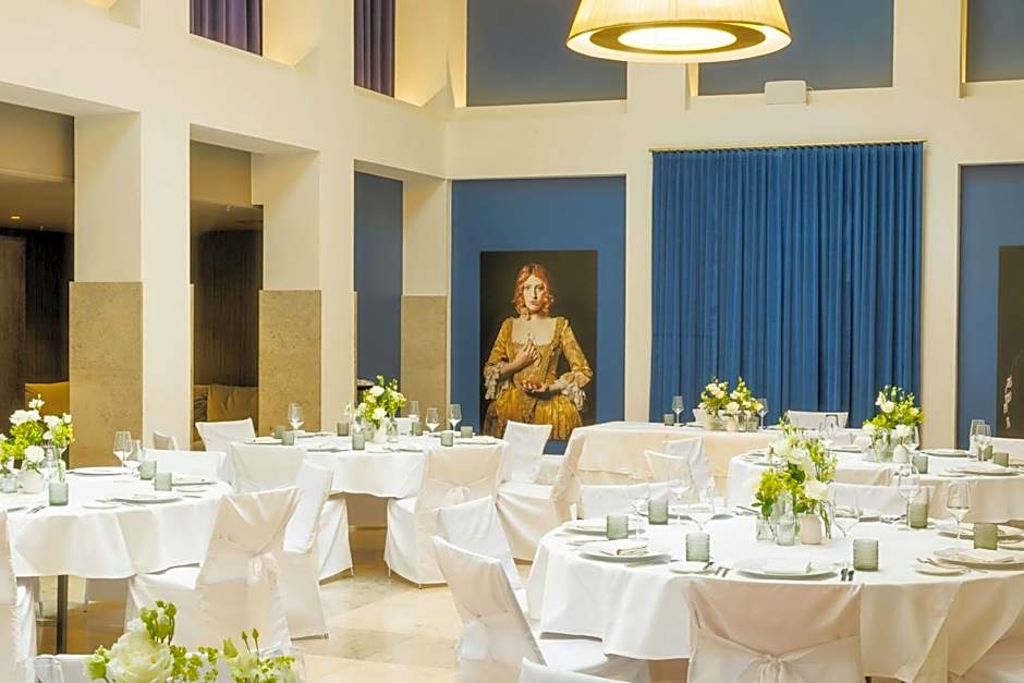 Hotel Luc, Autograph Collection