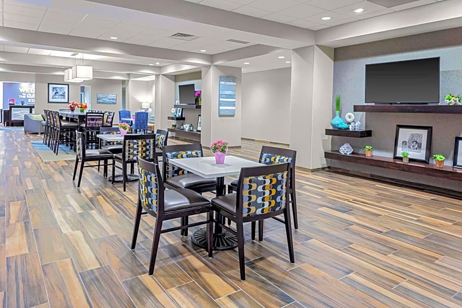 Hampton Inn By Hilton Cranbury