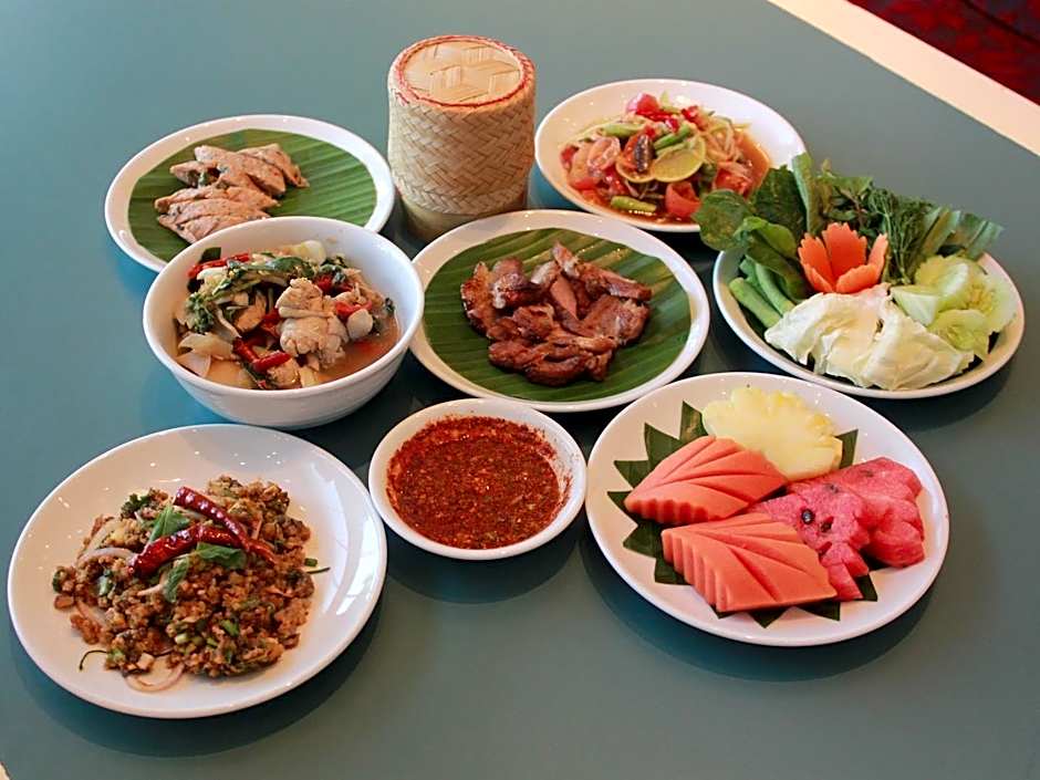 Charoenthanikhonkaen Hotel