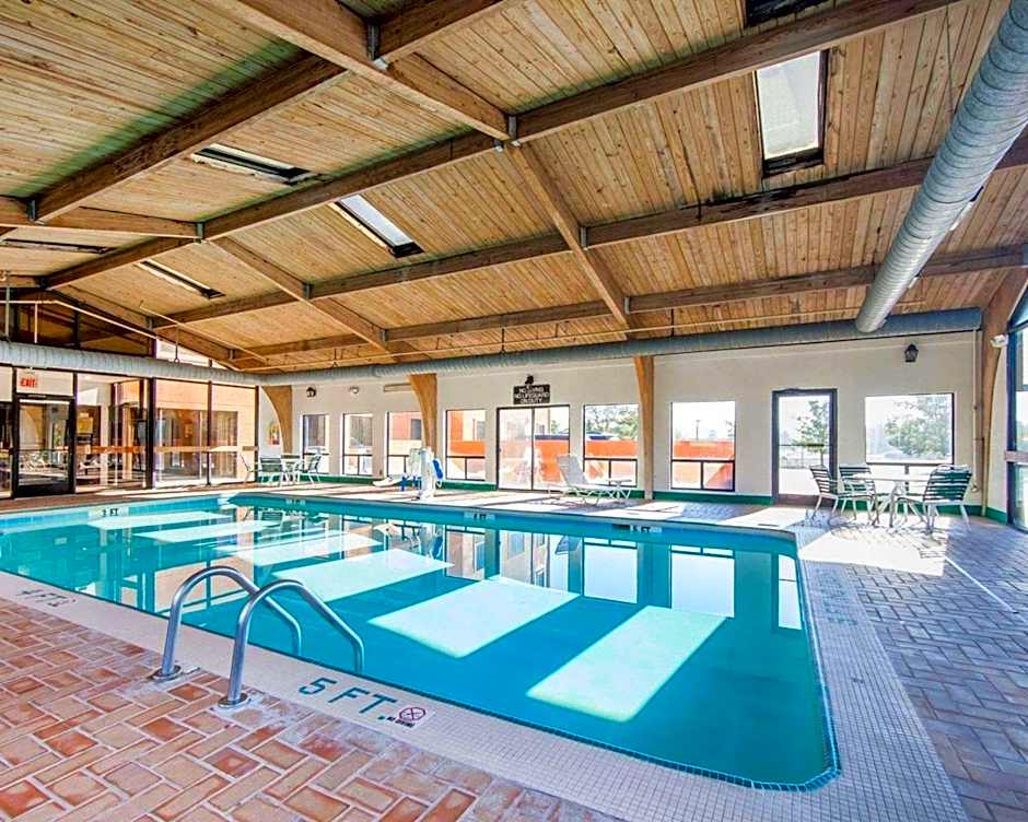 Comfort Suites London South