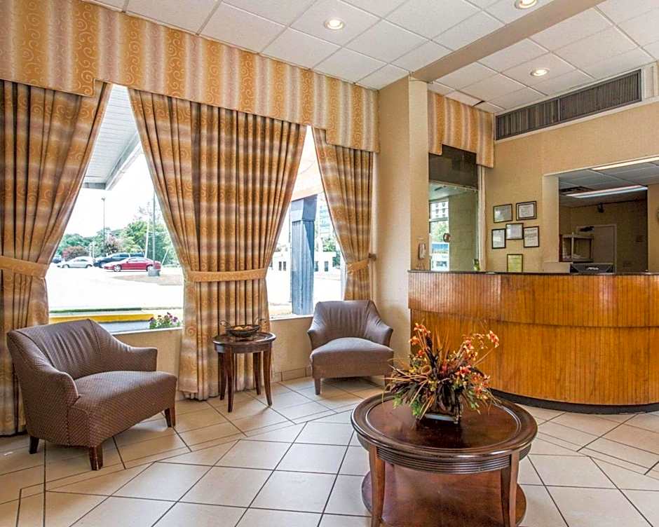 Econo Lodge Atlanta College Park