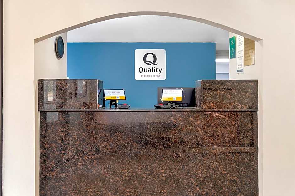 Quality Inn & Suites Decatur Priceville I-65