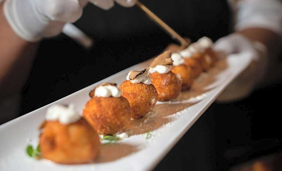 Voco Guadalajara Neruda By IHG