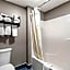 Quality Inn & Suites Biloxi - Ocean Springs
