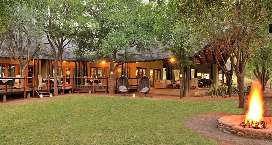 Black Rhino Game Lodge