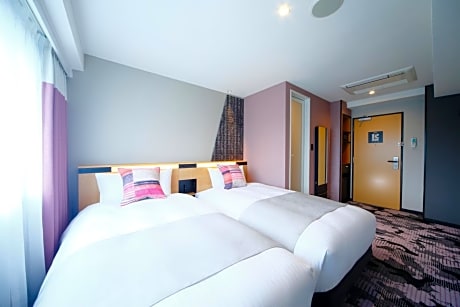 Twin Room - Non-Smoking