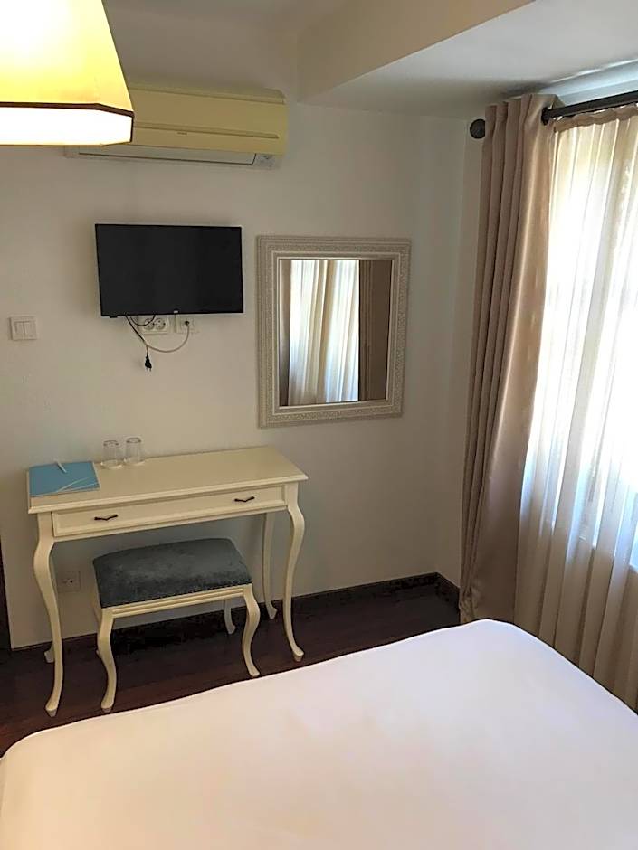 Ferahi Evler Ayvalık