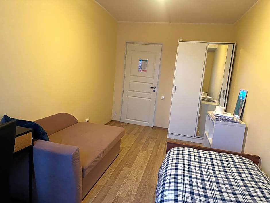 Bright & Peaceful Room Near Old Town