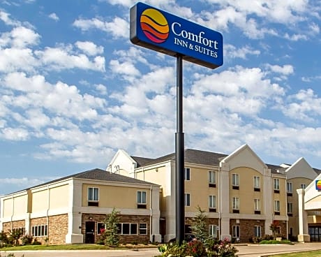 Comfort Inn & Suites Perry I-35