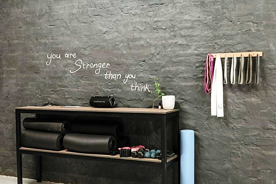 Lighthouse Guesthouse & Cafe