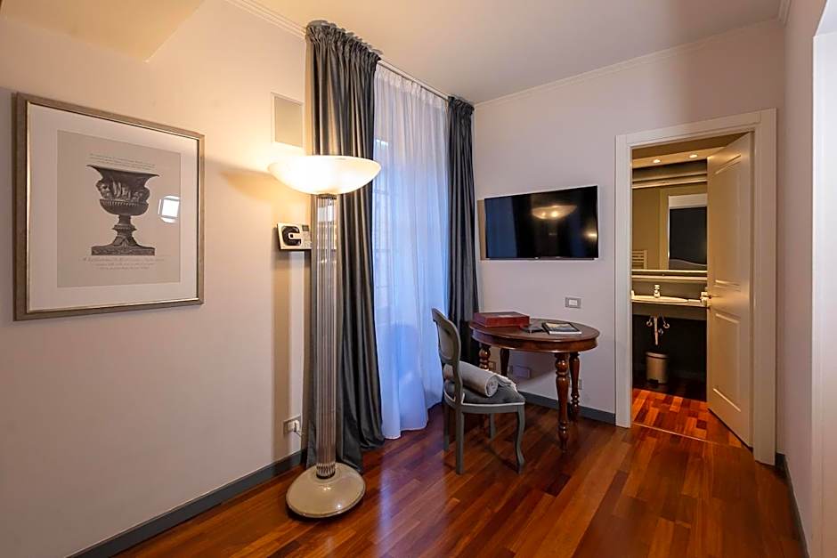 The Tuscanian Hotel