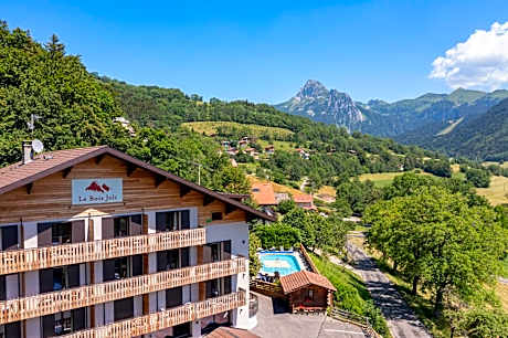 Hôtel Restaurant Le Bois Joli et SPA