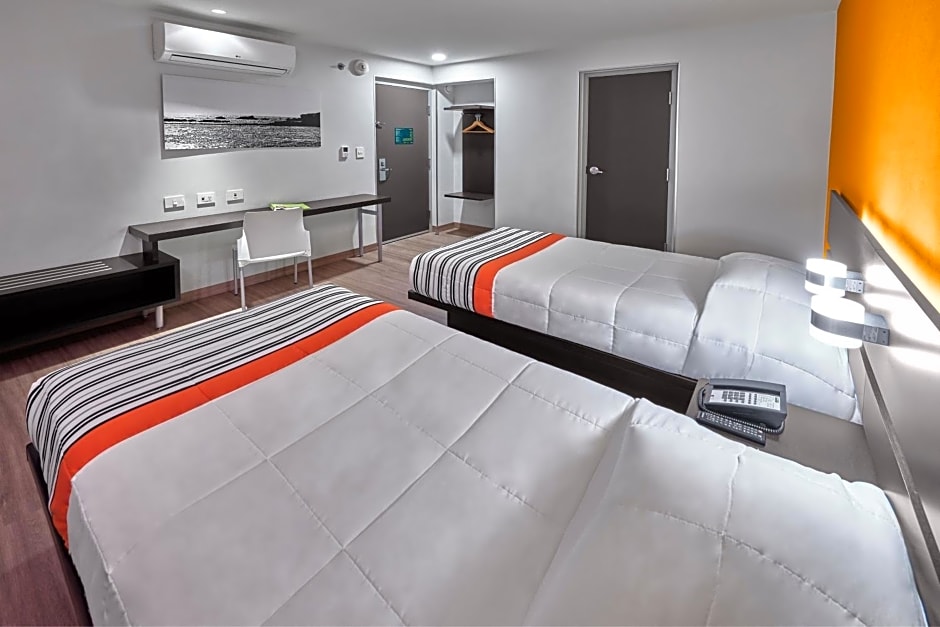 City Express Junior by Marriott Ciudad de México Sullivan