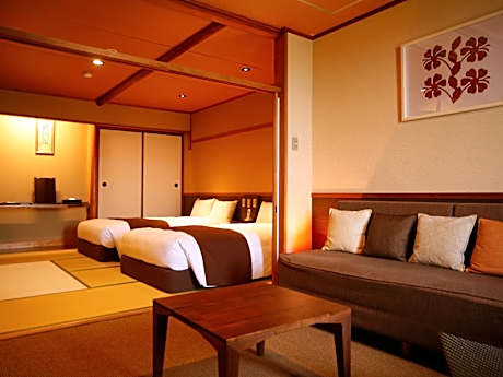 Deluxe Twin Room Type F - Non-Smoking (7th Floor)