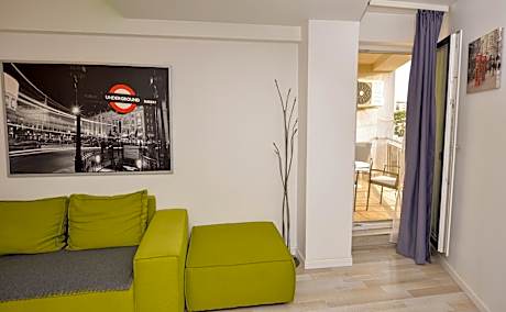 Superior One-Bedroom Apartment with Balcony