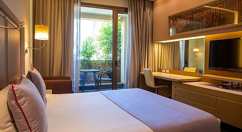 Saifi Suites