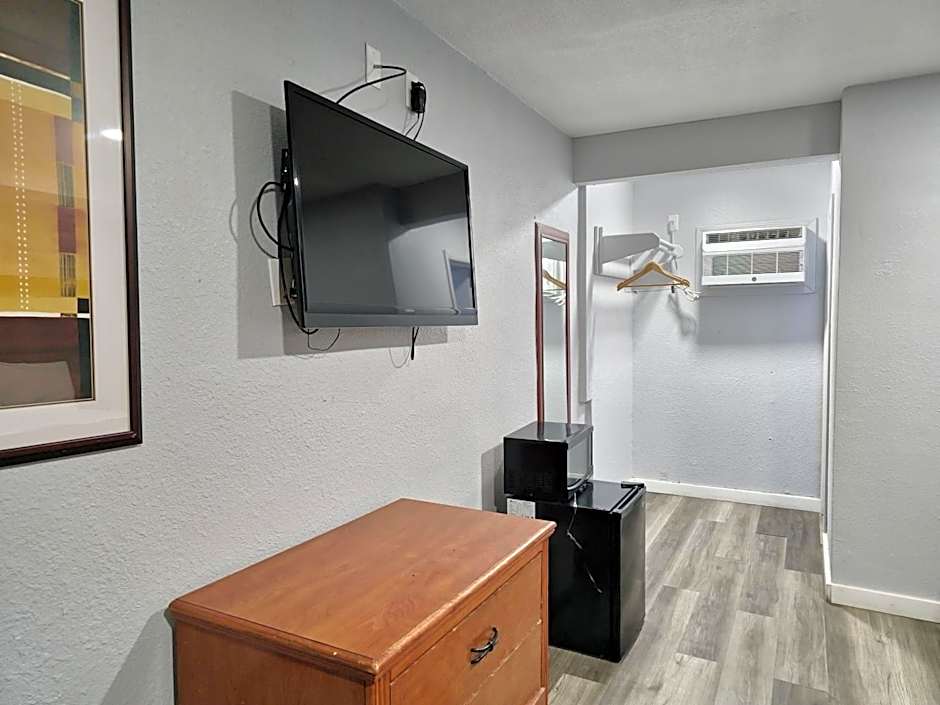 The L Motel Downtown/NAU Conference Center