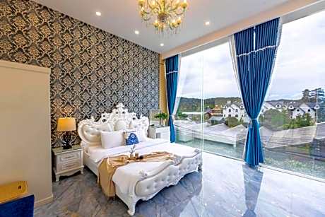 Double Room with Mountain View
