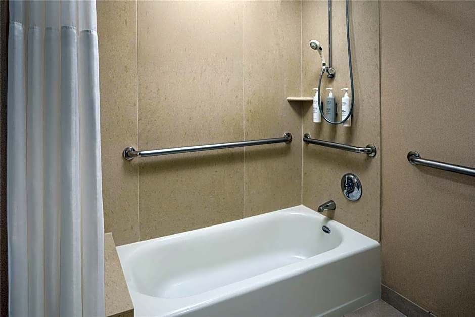 Hilton Garden Inn Portland Downtown Waterfront