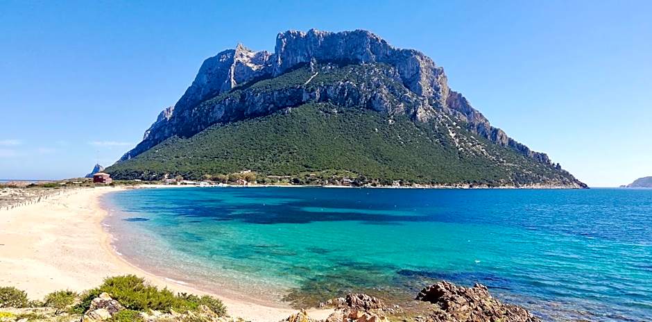 ISS Travel Apartaments, Via del Tirreno 300 m from la Cinta beach