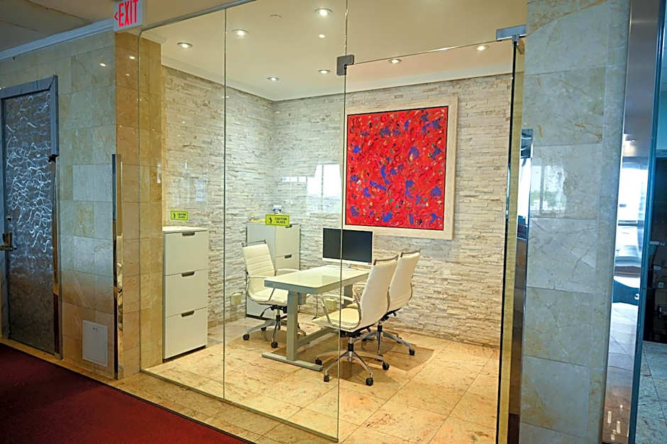 Ramada by Wyndham North Bergen