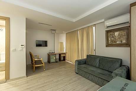 Standard Suite