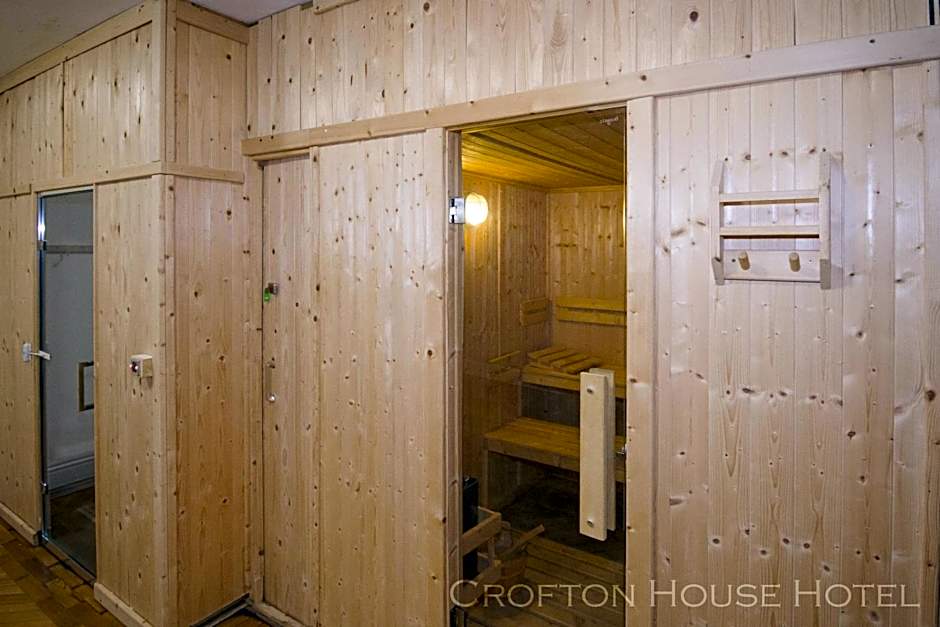 Crofton House Hotel