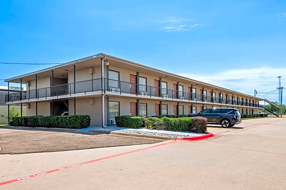 Econo Lodge Texarkana I-30