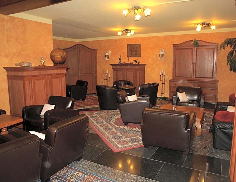 West Hotel an der Sächsischen Weinstrasse