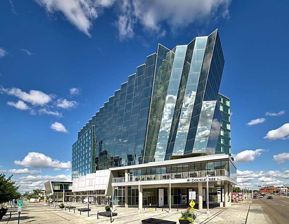 DoubleTree by Hilton Edmonton Downtown