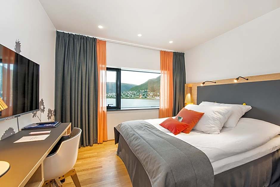 Clarion Hotel The Edge