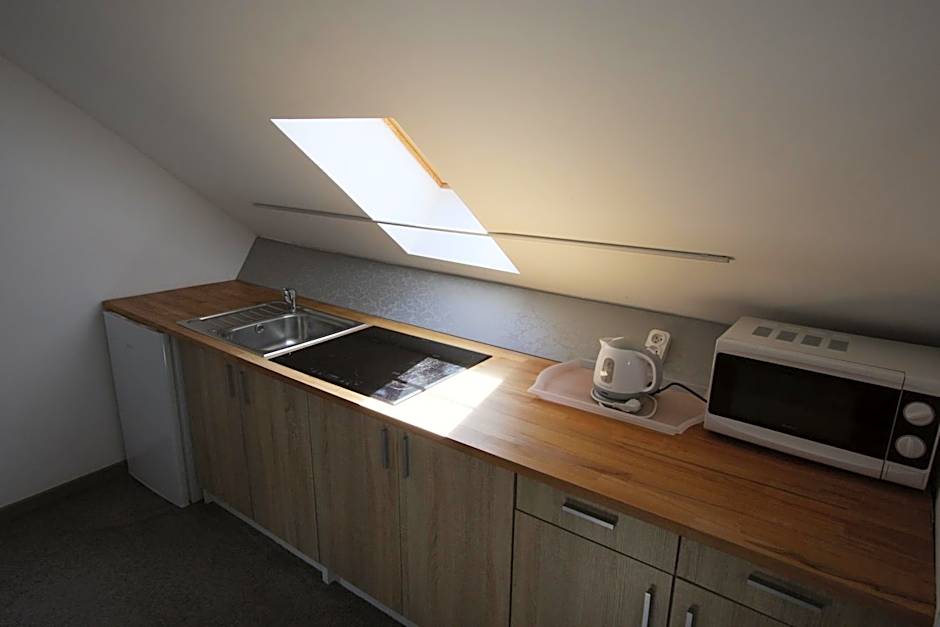 Pokoje Nadrzeczna 45