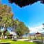 Pandu Lakeside Hotel Tuktuk