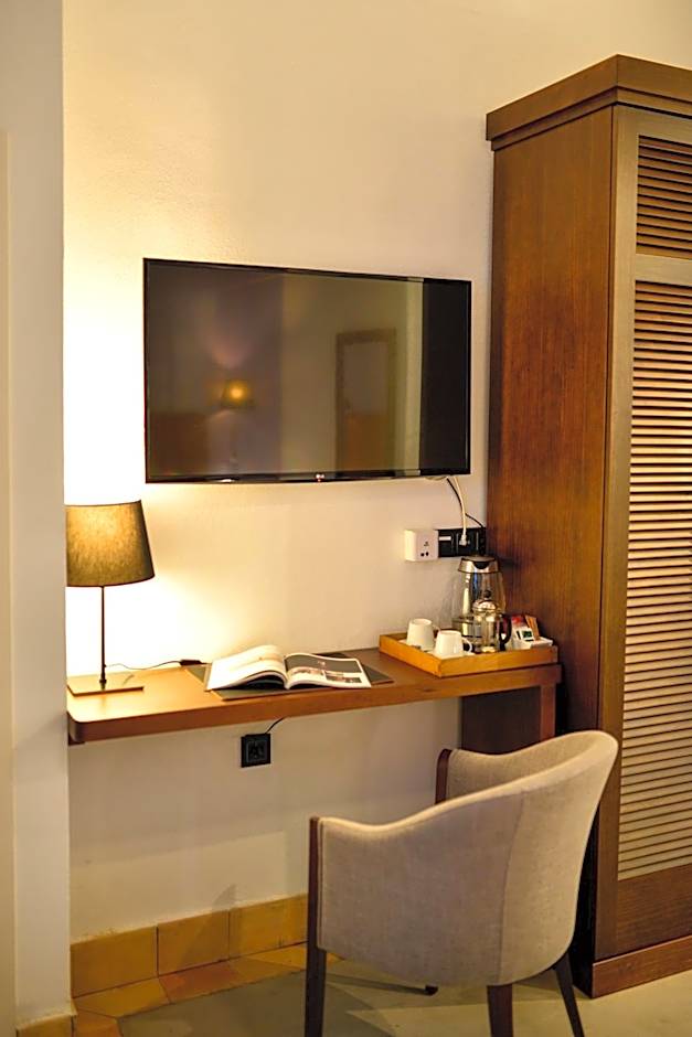 Hotel Legado Alcazar