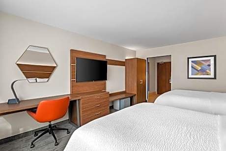 Queen Room with Two Queen Beds - Hearing Accessible/Non-Smoking