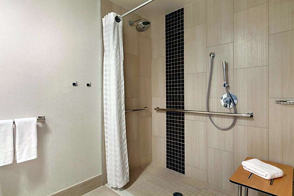Embassy Suites by Hilton Monterey Bay-Seaside