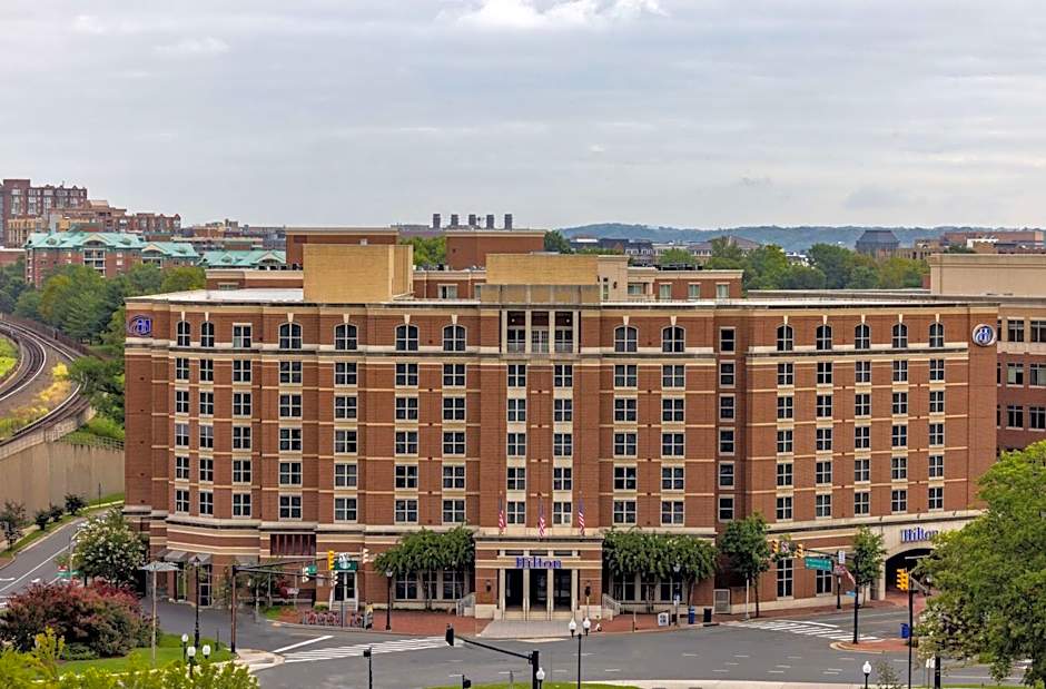 Hilton Alexandria Old Town