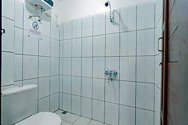 RedDoorz @ Vall Guest House Balikpapan