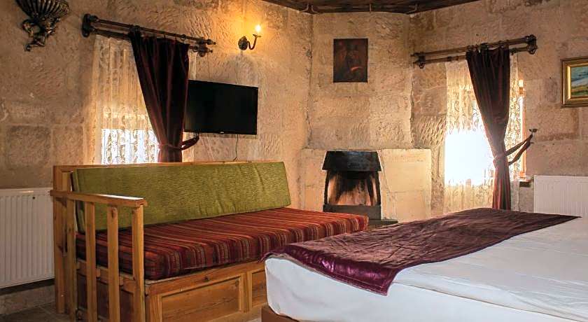 Cave Art Hotel