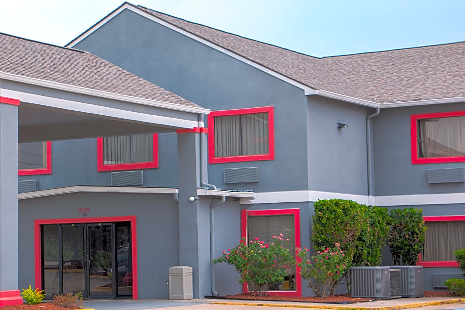 OYO Townhouse Donaldsonville - Gonzale