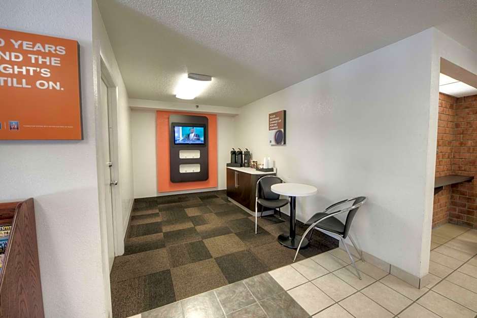 Motel 6-Branford, CT - New Haven