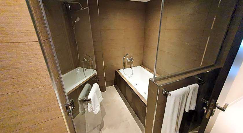 Sunday Luxury Downtown Adliya Formerly Jewel Hotel