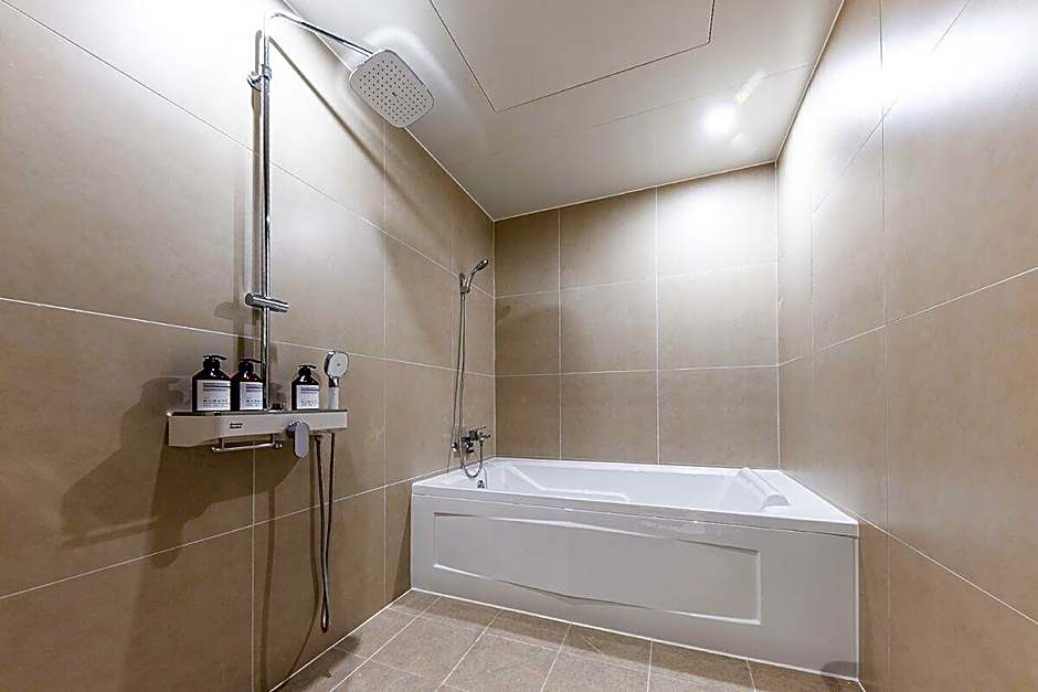 Hotel Yaja Masan Odong Branch