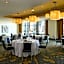 Renaissance by Marriott Arlington Capital View Hotel