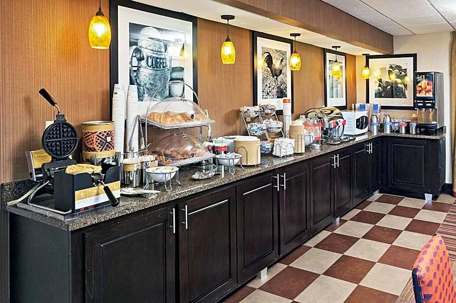 Hampton Inn By Hilton Clarksville